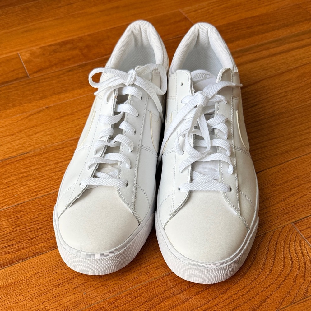 Men's Nike White Sneakers - Picture 2 of 8